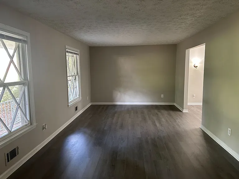 872 Holly Hedge Rd — Photo 6