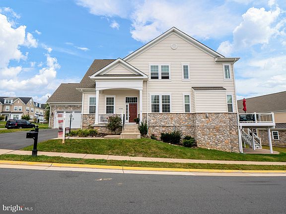 2nd image of 20902 Ashburn Heights Dr