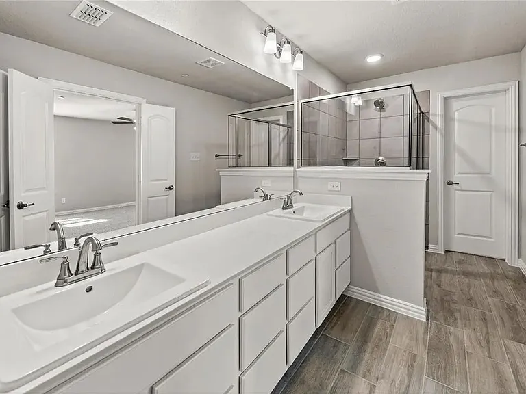 2820 Percheron Dr — Photo 18