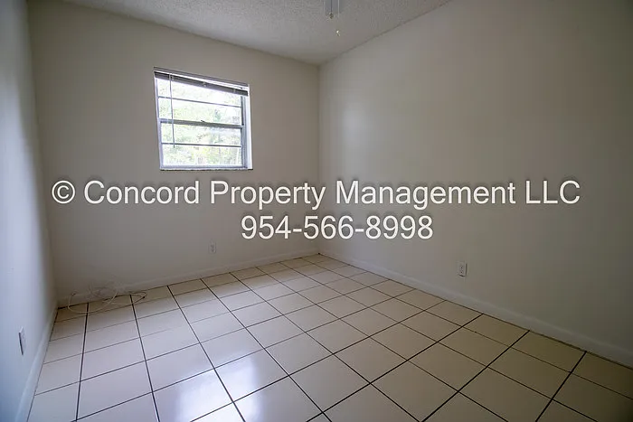 1505 SW 2nd St #101 — Photo 10