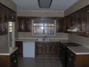 2nd image of 933 Deena Dr