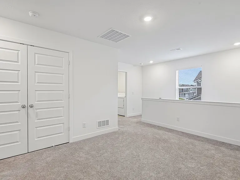 15274 Farrington Way — Photo 32