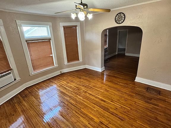 5th image of 311 Crescent St