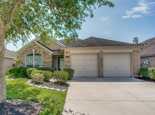 2011 Balsam Lake Ln, Pearland, TX 77584