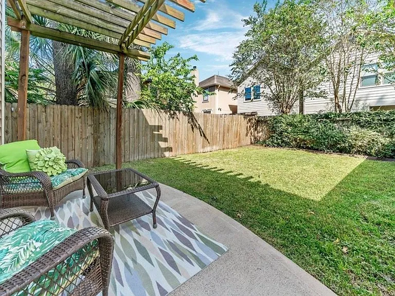 1332 Dorothy St — Photo 10