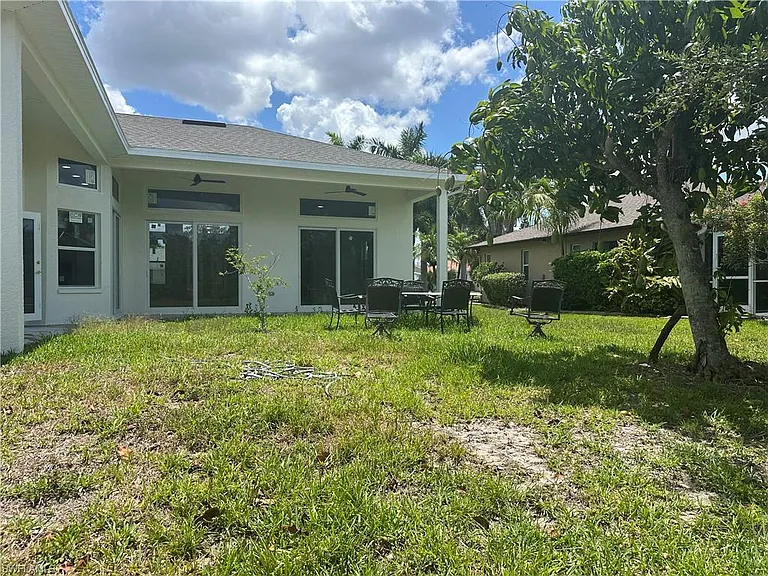 2220 SE 18th Ave — Photo 32