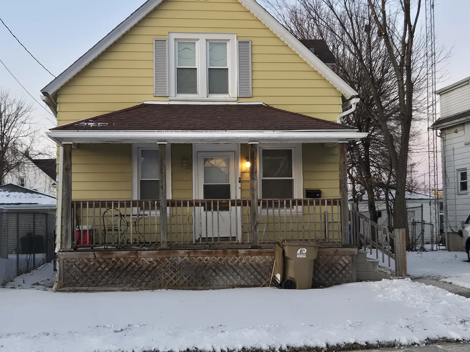3 bed, 1089 sqft, $1,900 — Photo 1