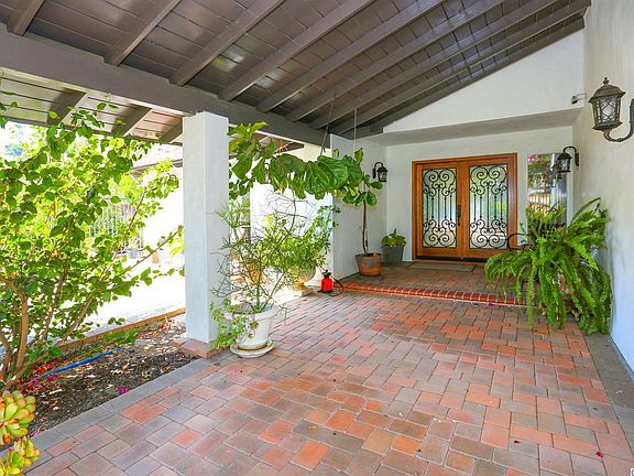 2nd image of 1486 Sunshine Dr