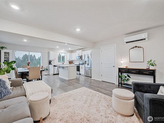 4th image of 2800 N 3rd Way