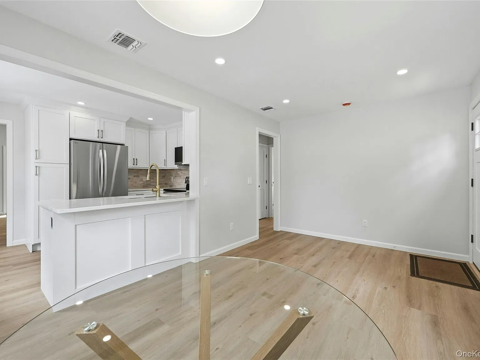 2 bed, 1.5 bath, 1300 sqft, $3,950 — Photo 4