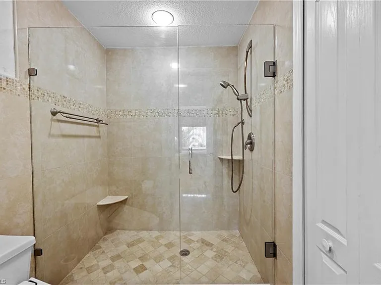 7622 Pebble Creek Cir #102 — Photo 11
