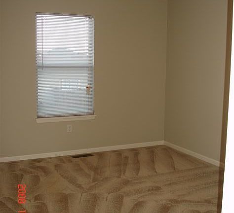 5th image of 702 NW Scenic Ln