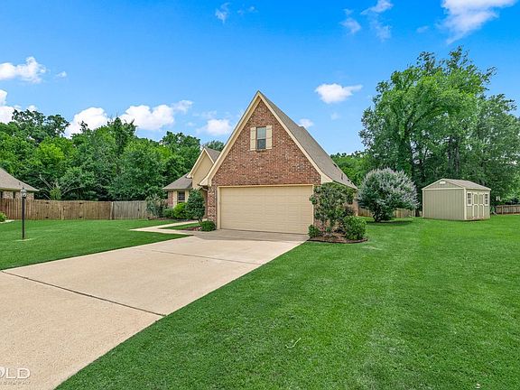 4th image of 302 Oscar Cir