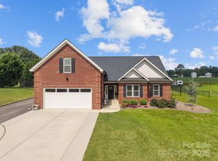 2647 Puetts Chapel Rd, Bessemer City, NC 28016