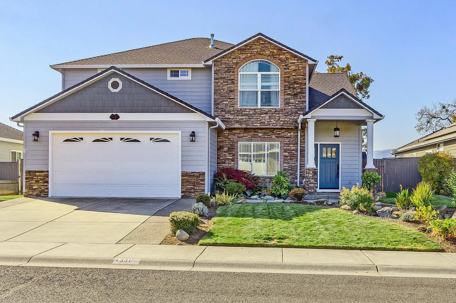 331 Ridgeway Ave photo 1