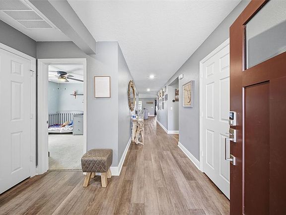 3rd image of 232 LAKE LUCERNE WAY