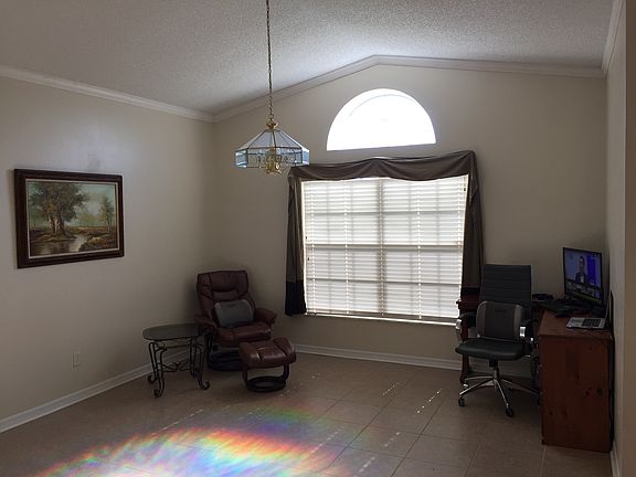 5th image of 10504 Caspar Ct