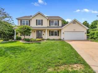 2814 Spruce Ridge Ct, Saint Charles, MO 63303