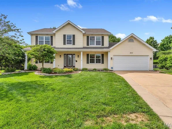 2814 Spruce Ridge Ct, Saint Charles, MO 63303