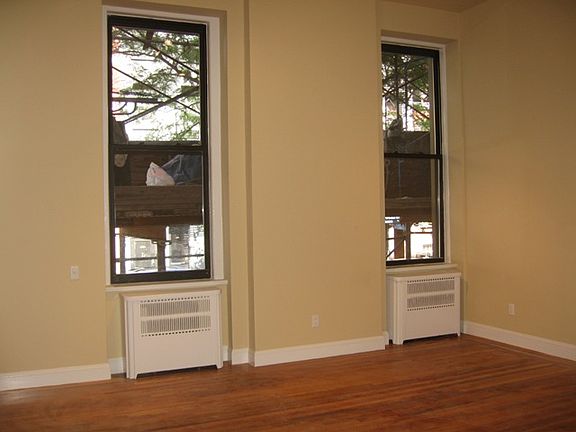 4th image of 210 W 16th St APT 2B
