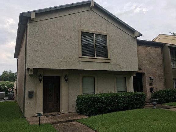 2nd image of 133 Lake Shore Dr #133