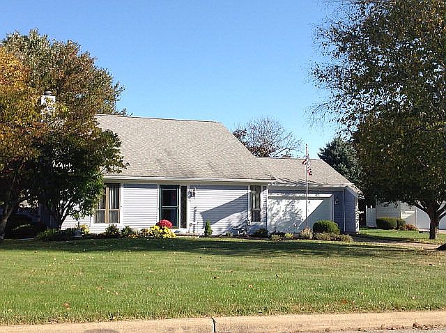 1st image of 1322 Carriage Hill Ct