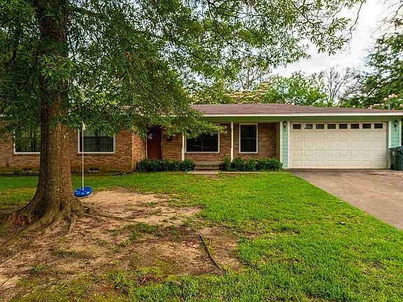 2nd image of 2937 Brentwood Dr