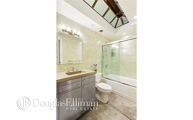 Sold by Douglas Elliman | media 15