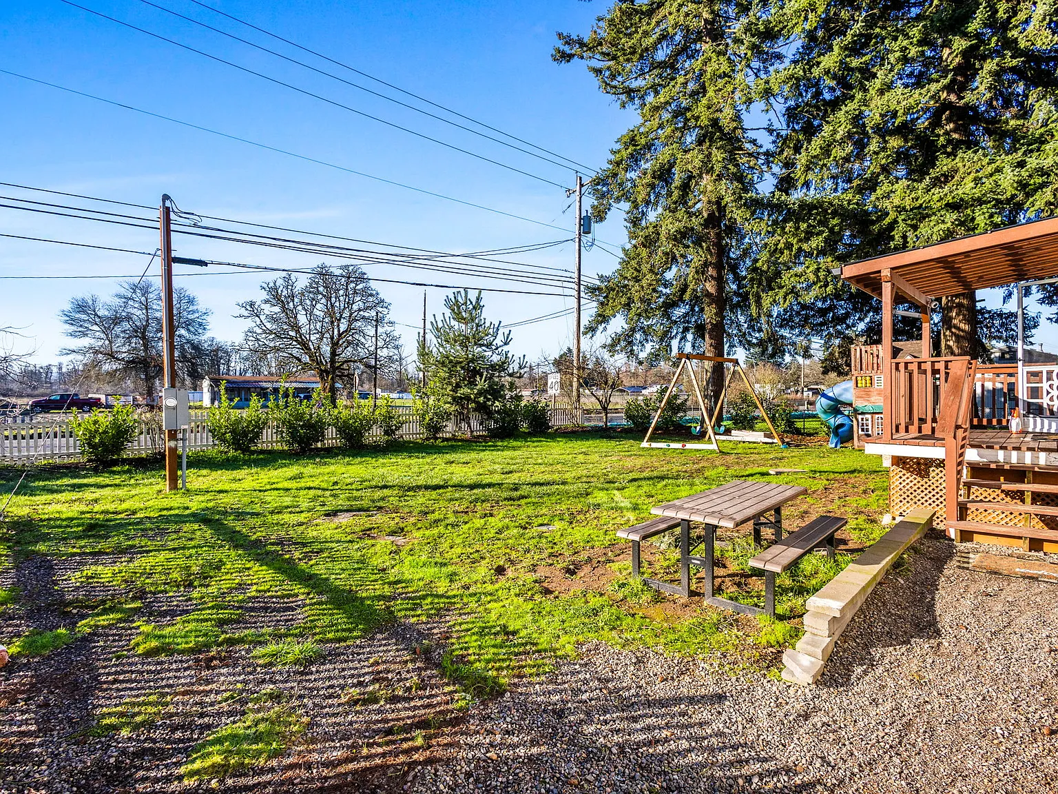4 bed, 1865 sqft, $2,800 — Photo 3
