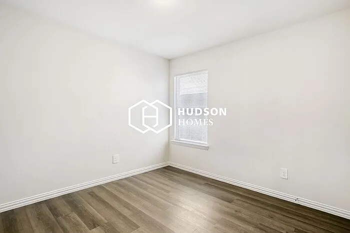 430 Shorty St — Photo 8