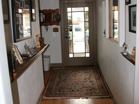 4th image of 14051 Olive St