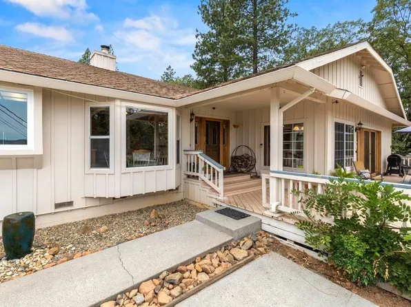 18875 Connie Dr, Grass Valley, CA 95949