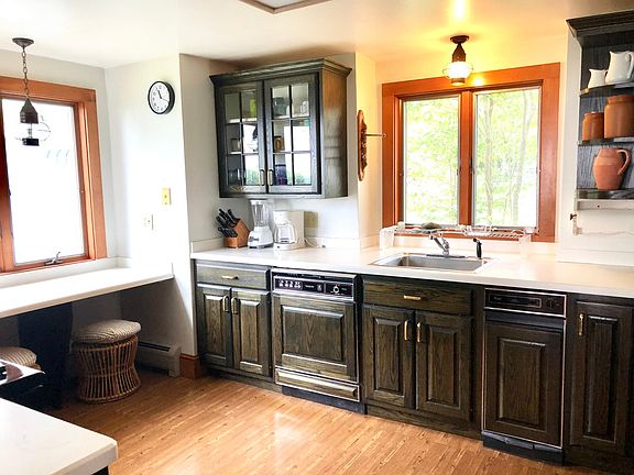 4th image of 163 Manomet Ave #Weekly