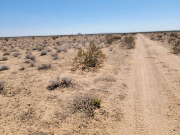 4th image of Hacienda Blvd