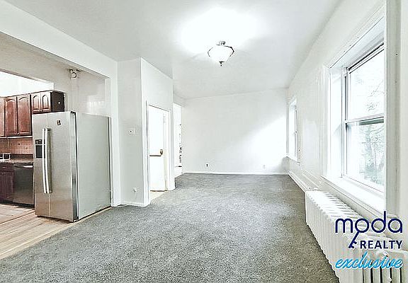 4th image of 541 W 239th St #2