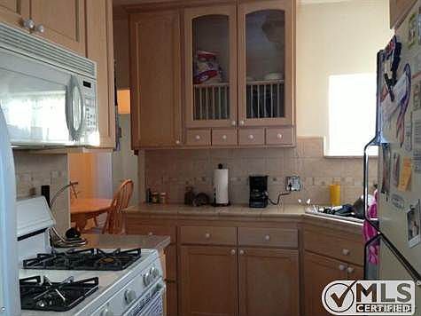 3rd image of 840 N California St