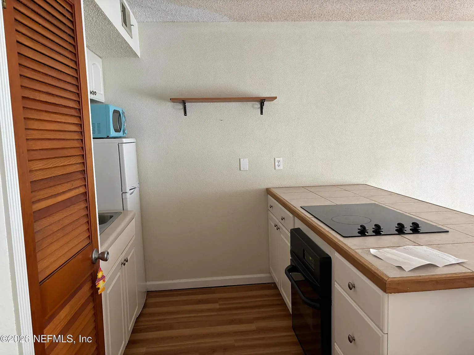 1 bed, 1.0 bath, 604 sqft, $1,250 — Photo 2
