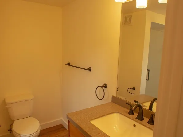 233 - Diamond Sun Apartments, 231 1st St W #106, Ketchum, ID 83340
