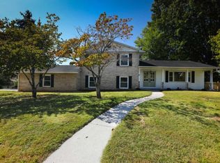 6 Queensboro Cir, Johnson City, TN 37601