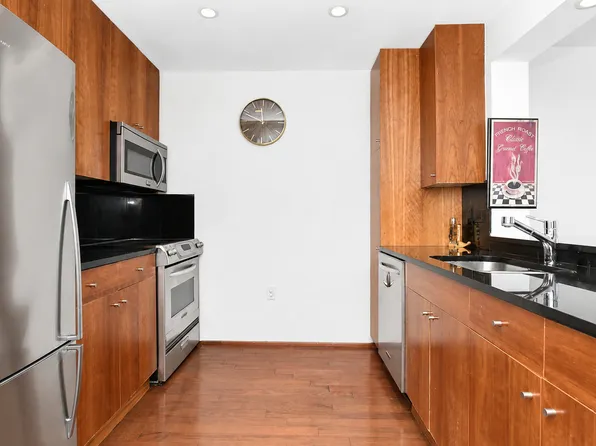 3308 City Pl #3308, Edgewater, NJ 07020