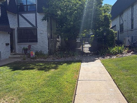 5th image of 3538 S Ivanhoe Street