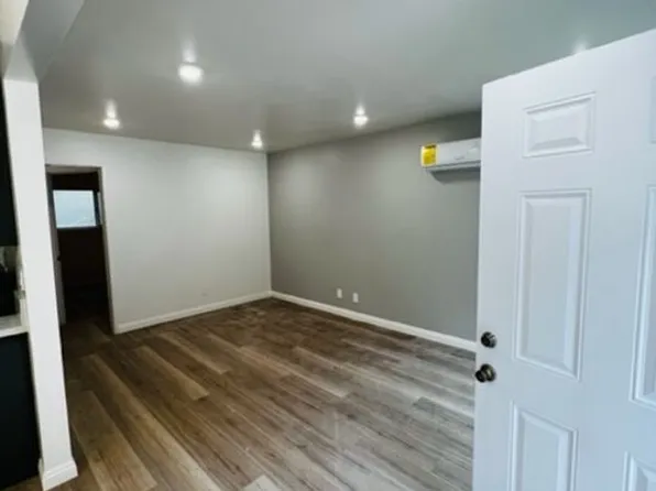 4327 Lankershim Blvd, North Hollywood, CA 91602