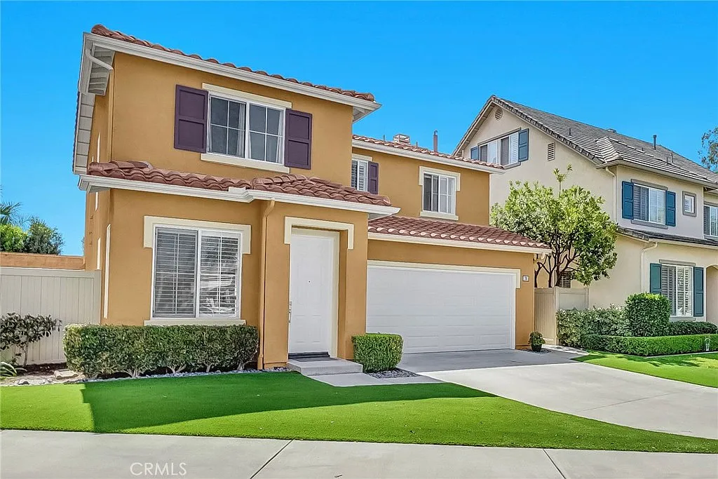 3 bed, 2.5 bath, 1910 sqft, $5,500 — Photo 2