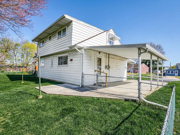 4th image of 210 Cumberland Dr