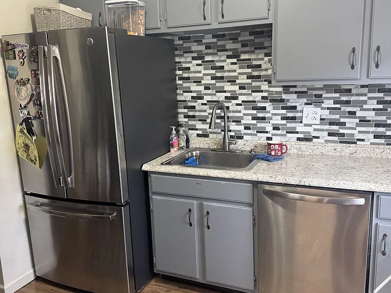 124 Lakeside Dr — Photo 4