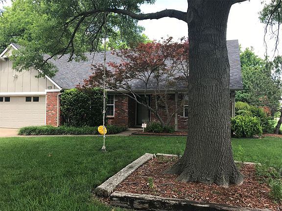 4th image of 2517 S 91st Pl E
