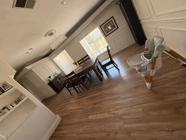 722 E Sierra Vista Dr — Photo 2