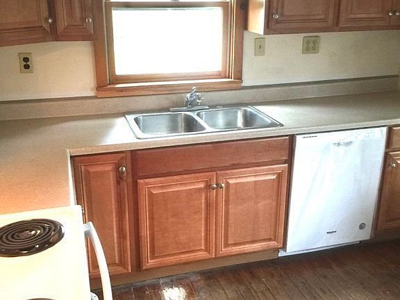 4th image of 254 Water St #0