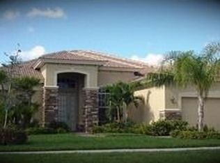 8993 Maverick Ct, Naples, FL 34113