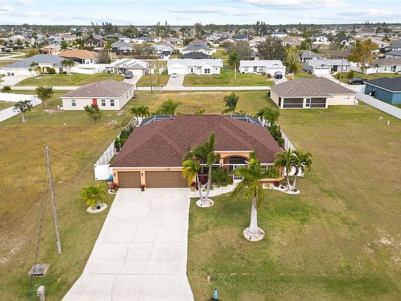 3rd image of 1735 NW 17th Ter